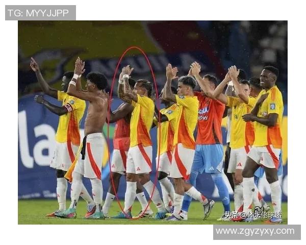 十年未进足球场的传奇球星重返赛场,激起球迷热烈期待 十年未进足球场的传奇球星重返赛场,激起球迷热烈期待